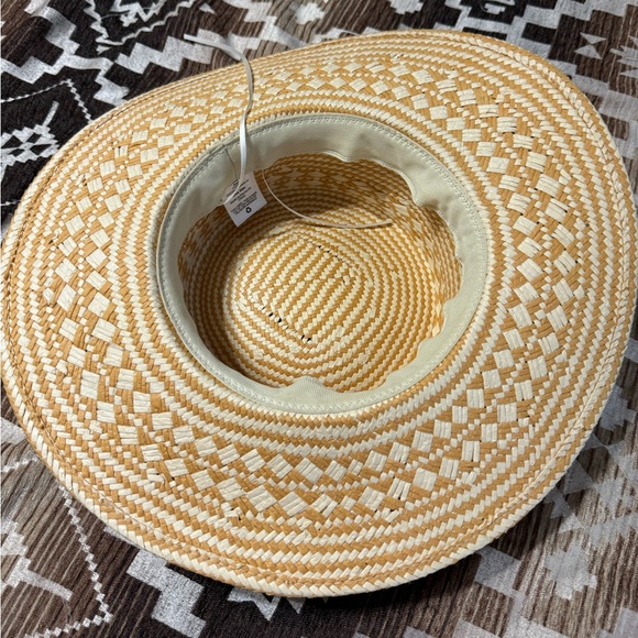 Spring & Summer Hat - Picture 3 of 3